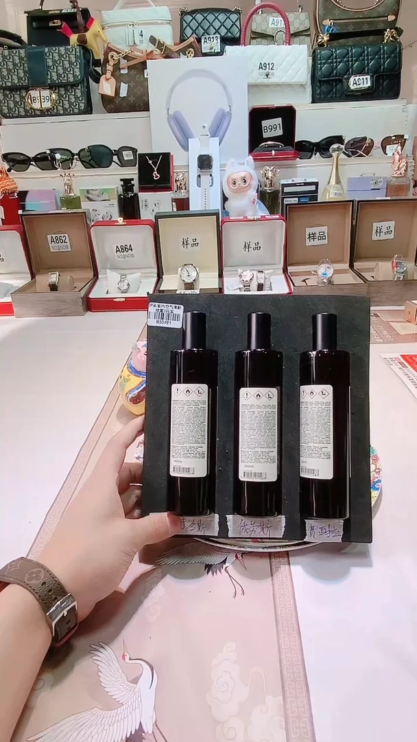 瓷片瓷器 库房到期 全部地板价@@1