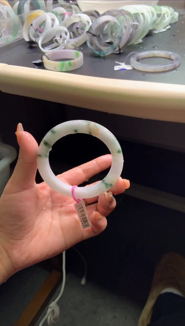 未镶嵌手镯定制翡翠56-62飘花洒金「定制不退不换」