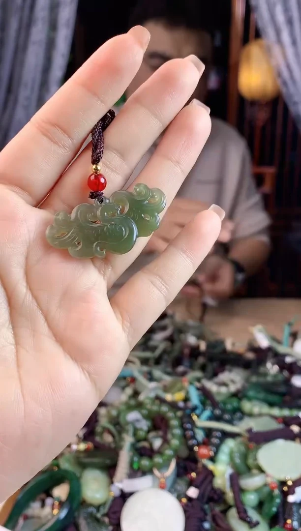 【闪购商品】和田玉挂件未镶嵌多样性发货拍一发一