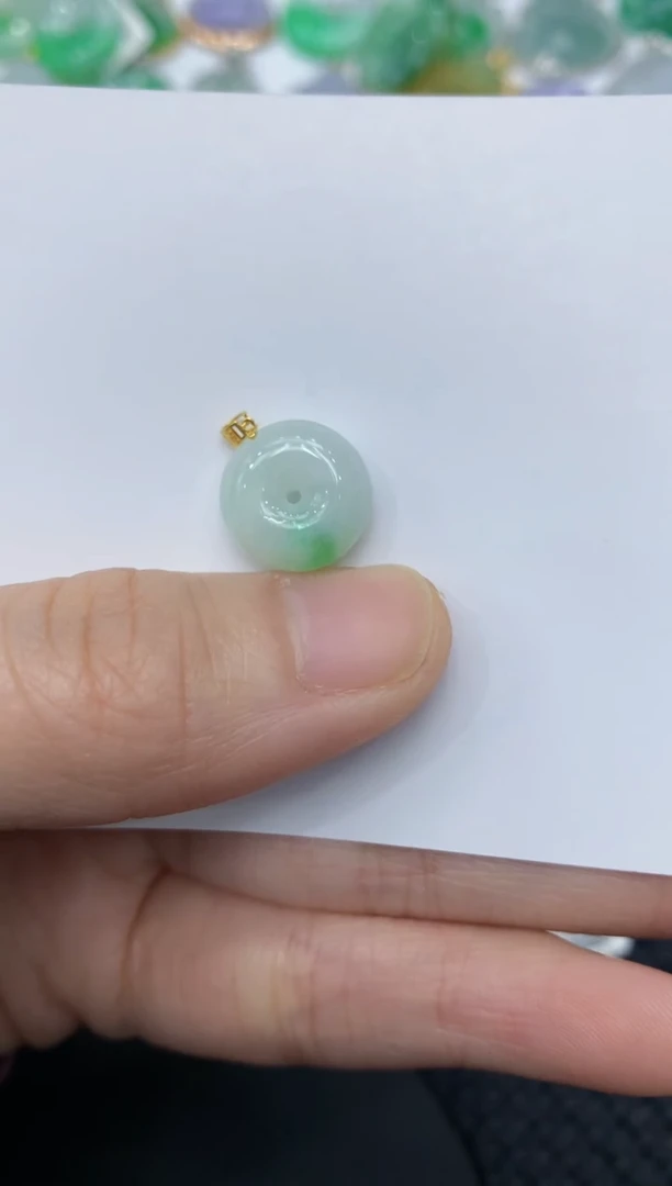 【闪购商品】翡翠颈饰18K金镶嵌11111111111