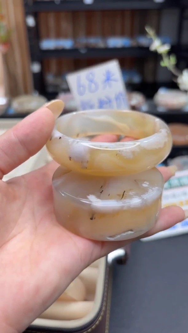 未镶嵌手镯石英质玉C299(60圈赠送镯心)