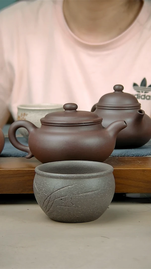 茶壶紫砂星**原230/240仿古底槽清加两个杯子
