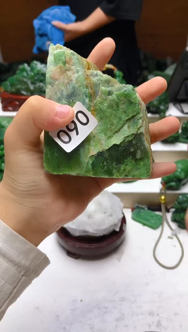 未镶嵌和田玉（碧玉）珠宝半成品1