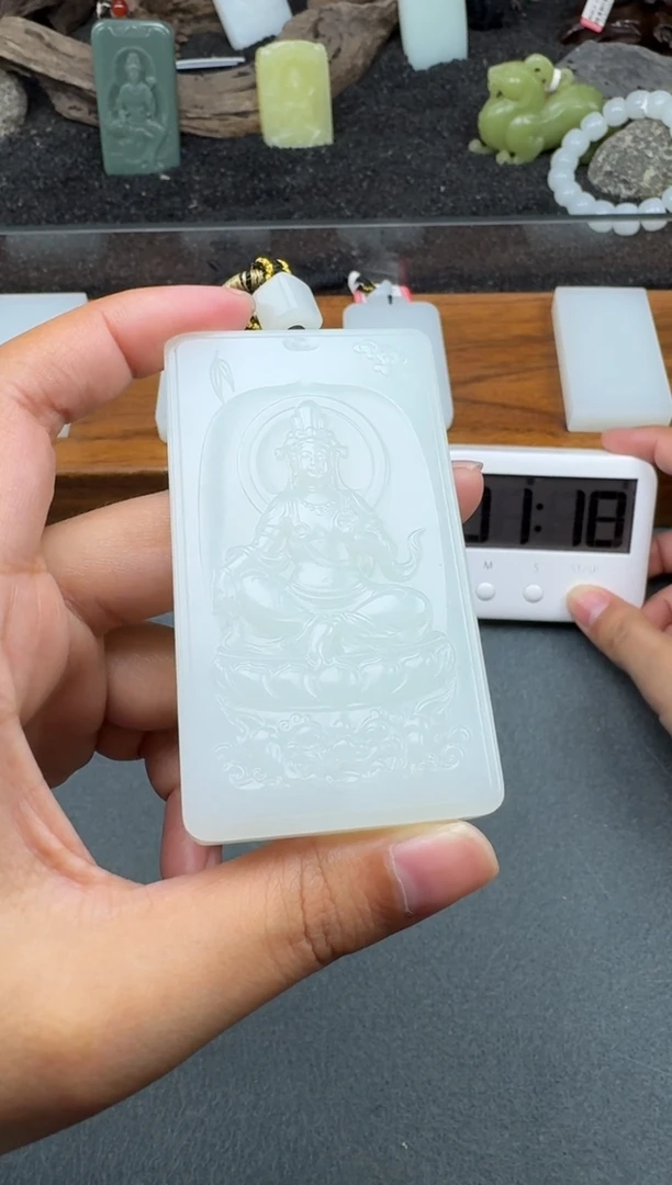 颈饰未镶嵌和田玉1