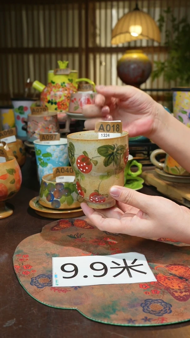 陶瓷景德镇高温釉下手绘陶瓷