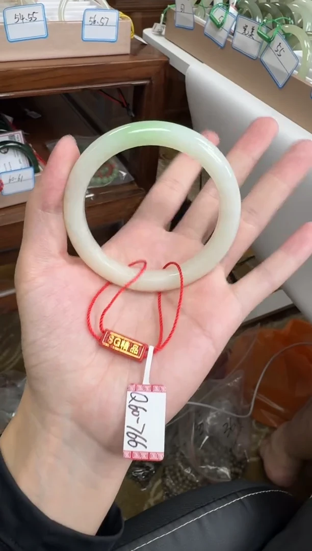 未镶嵌手镯和田玉60-766