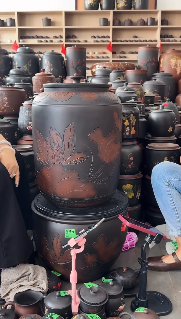 瑕疵茶缸高50cm  587  荷花