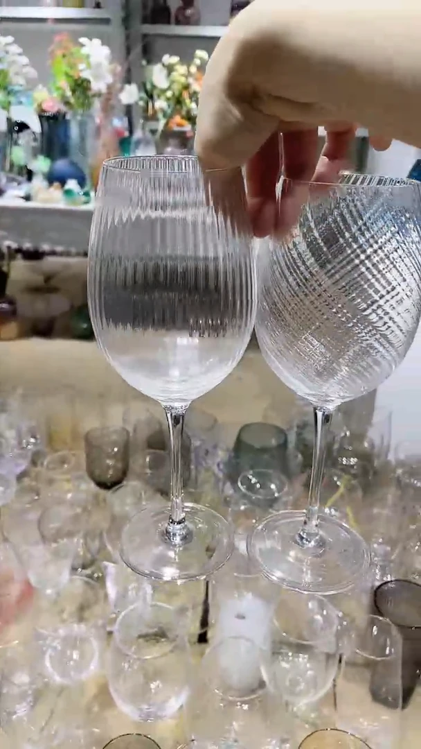 【闪购商品】水晶玻璃2支不同纹路红酒杯1高1矮