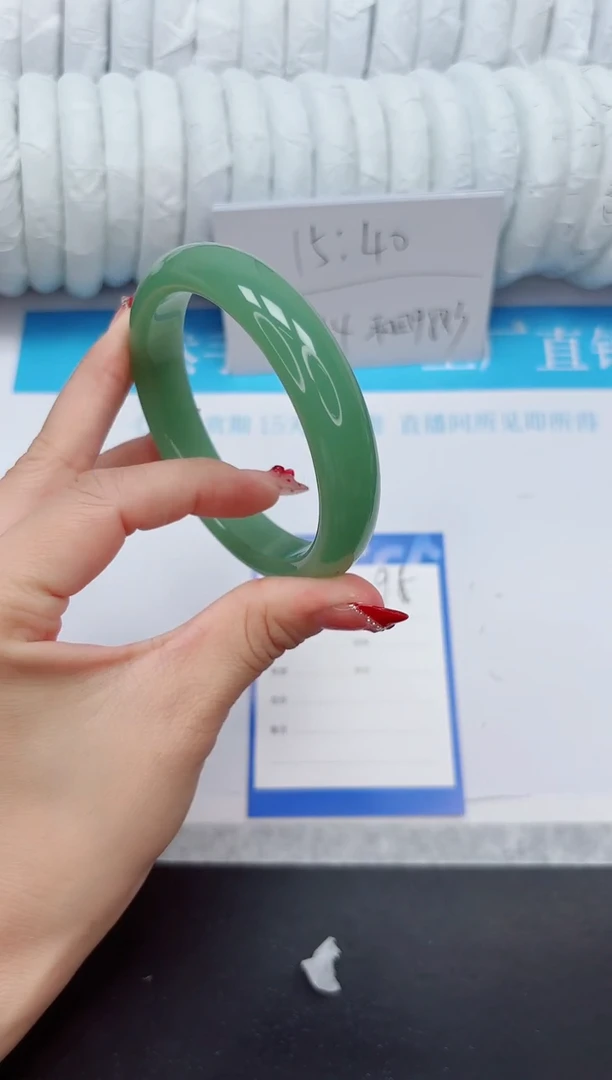 未镶嵌手镯石英质玉95-62.5BQ