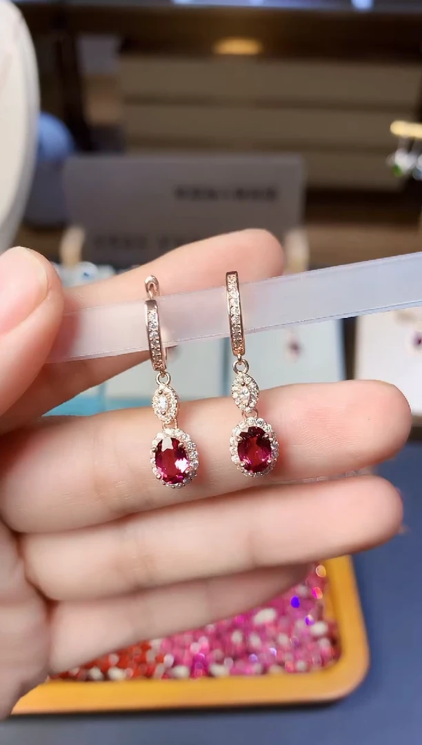 银S925镶嵌耳扣石榴石天然镁铝