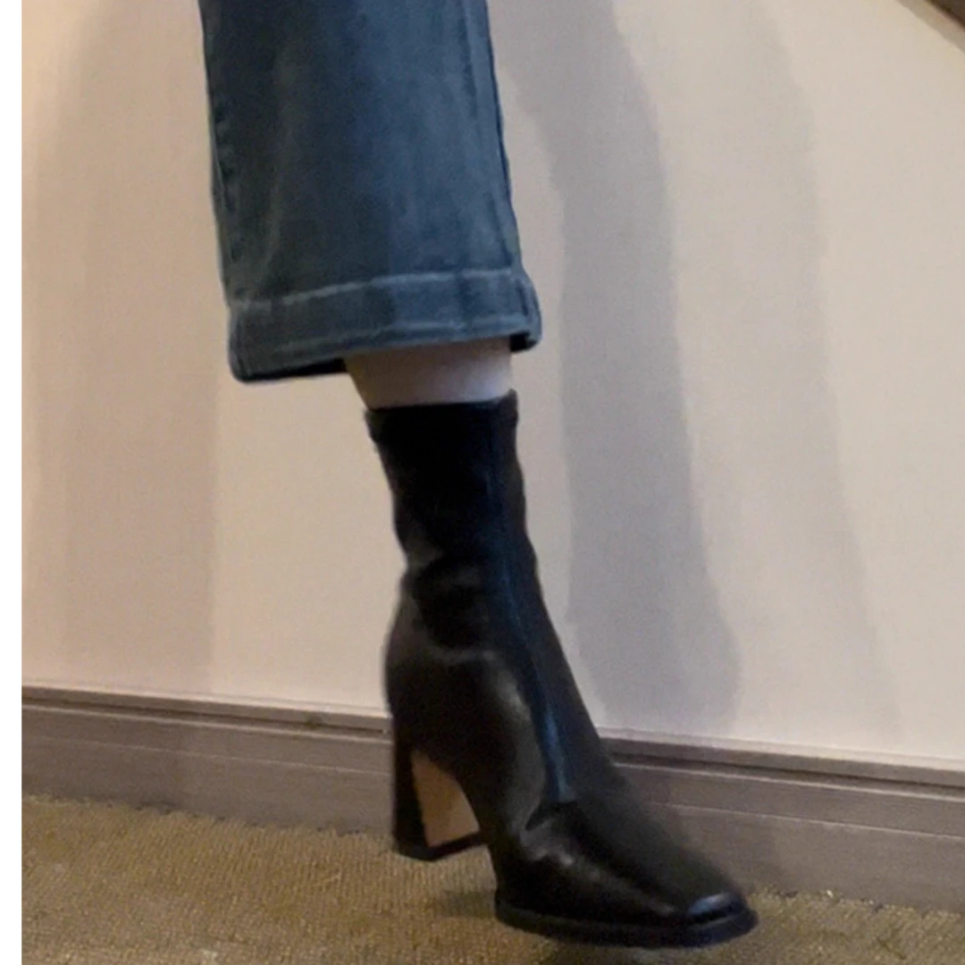 法式黑色瘦瘦靴方头粗跟高跟弹力靴显瘦气质短靴冬季加绒加厚皮靴