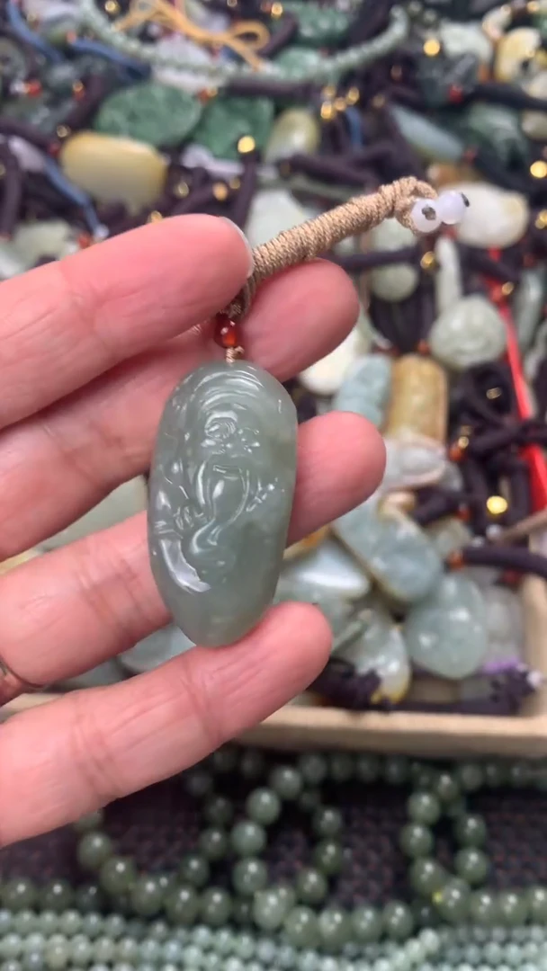 【闪购商品】和田玉颈饰未镶嵌多样性发货没有证书拍一发一有瑕