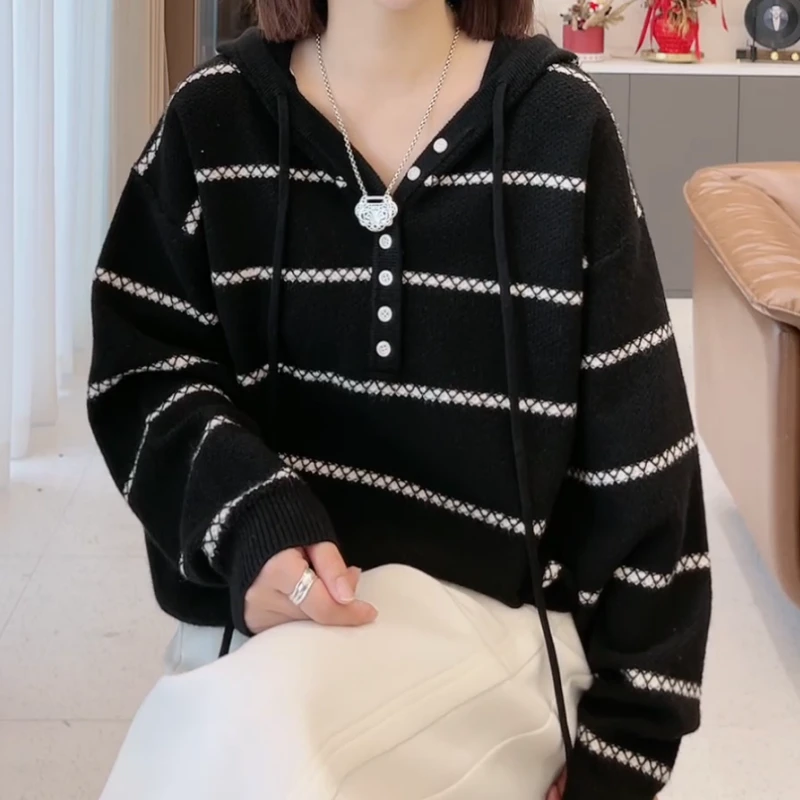 【织秋意】2025年秋季新款条纹长袖百搭针织连帽上衣LK2505612