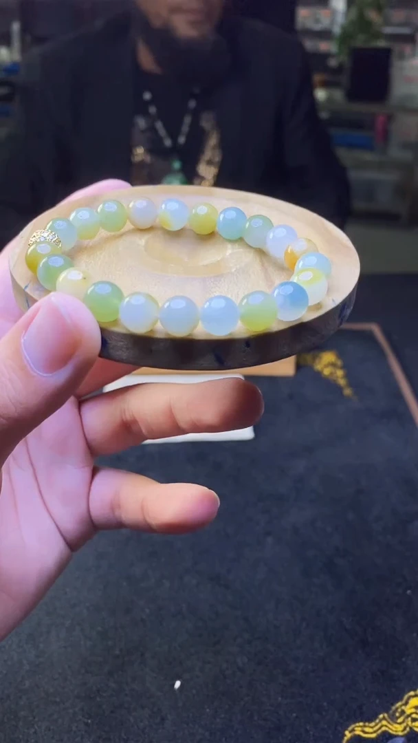 定制翡翠未镶嵌天然缅甸A货翡翠，多样性发货，拍一发一