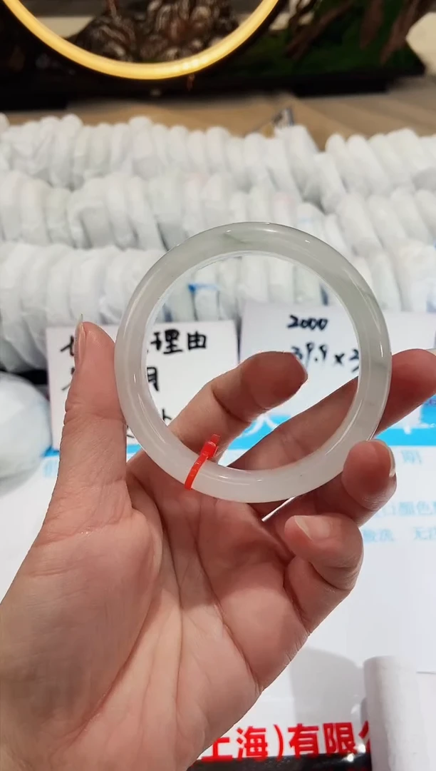 【闪购商品】石英质玉手镯未镶嵌71-56