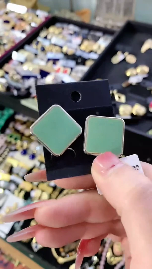 【闪购商品】瓷片楚楚中古珠宝甄选不退换