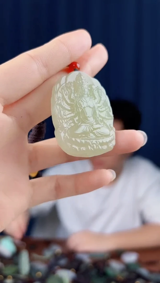 未镶嵌和田玉挂件拍一发一，多样性发货