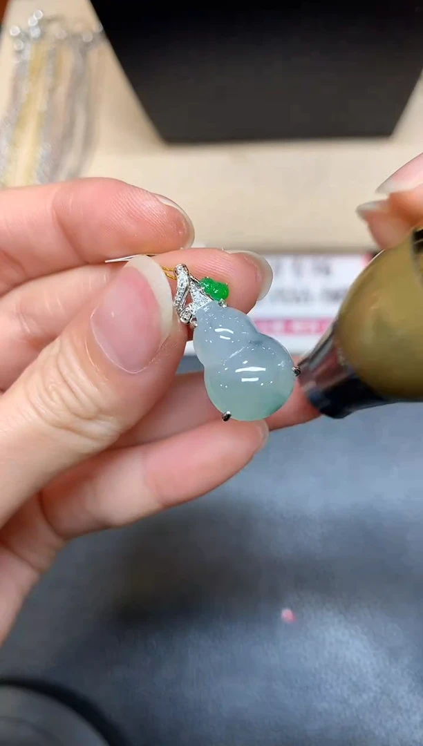 【闪购商品】翡翠颈饰18K金镶嵌【无鉴赏期多样性发其一