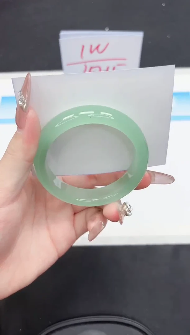 【闪购商品】石英质玉手镯未镶嵌104-53.6