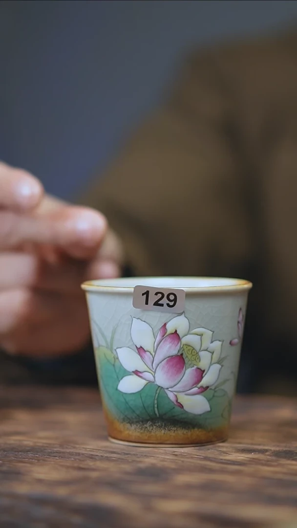 【闪购商品】129景德镇手绘荷花窑变单杯