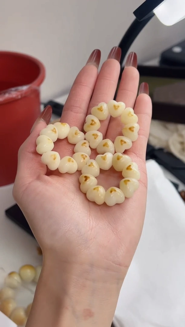 手串菩提根/象牙果玉化爱心蒜瓣大肠11mm手捻