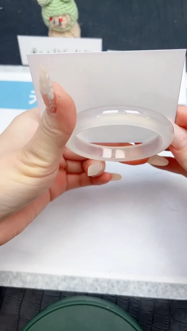 【闪购商品】石英质玉手镯未镶嵌7-54.3