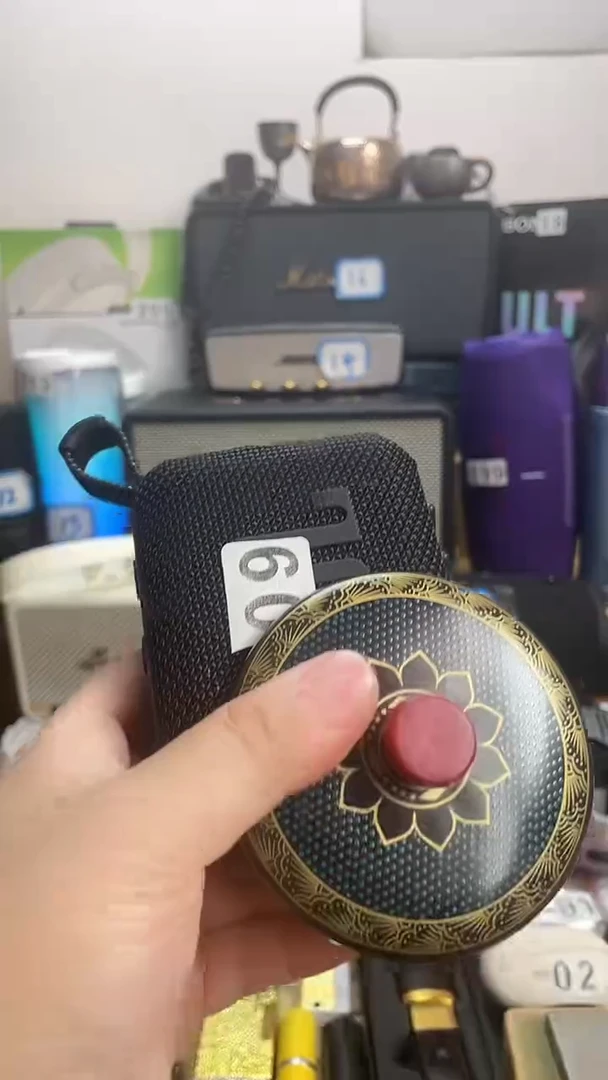 瓷片闪购商品 如图所示