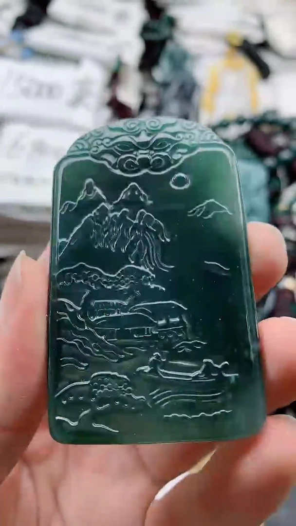 颈饰未镶嵌翡翠8