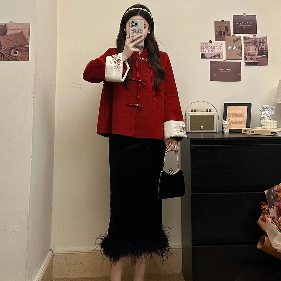 大码女装新中式红色盘扣毛呢外套黑色显瘦半身裙两件套套装秋冬季