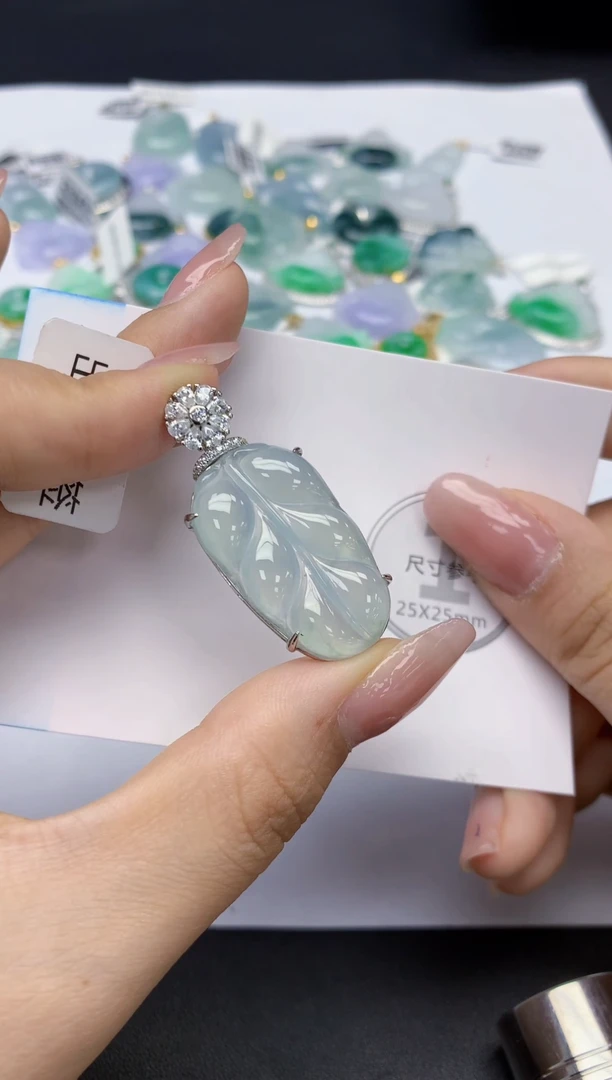 颈饰未镶嵌翡翠天然缅甸a货翡翠百元以上9元证书费自理