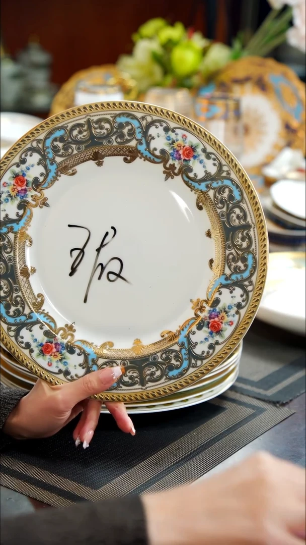 瓷片10.5英寸平盘1个