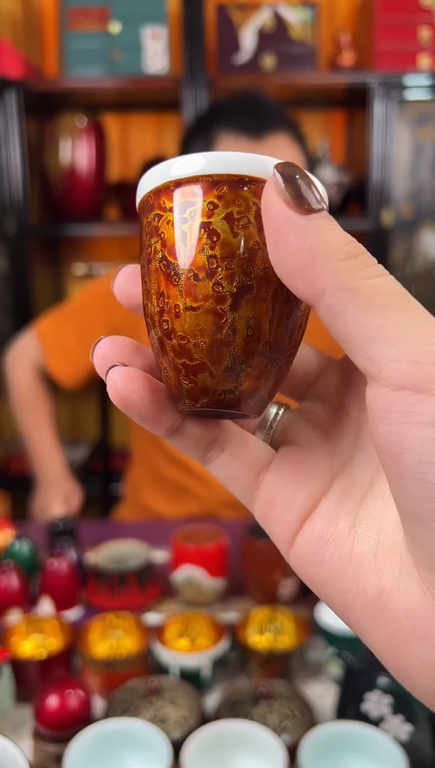 褐宝砂白杯口闻香杯-太古大漆