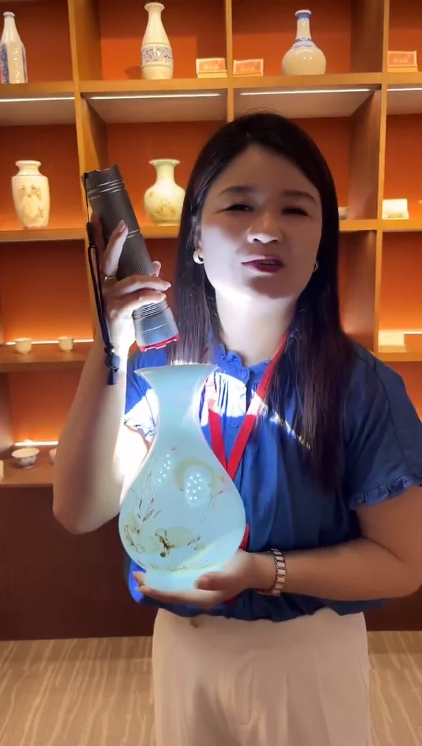 摆件景德镇玲珑影青莲子玉壶春