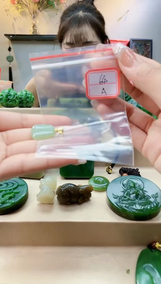 【闪购商品】和田玉挂件未镶嵌1