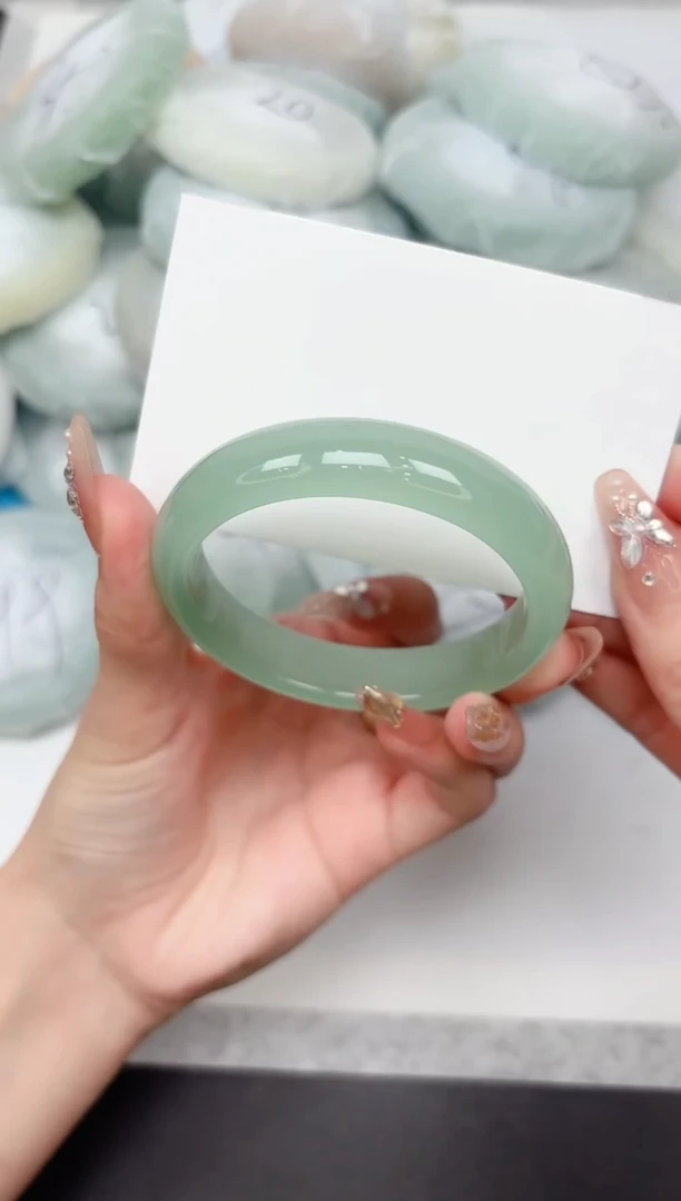 石英质玉手镯未镶嵌10-56.0