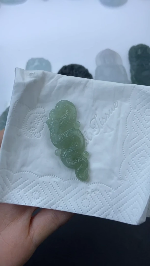 【闪购商品】定制翡翠未镶嵌蛇