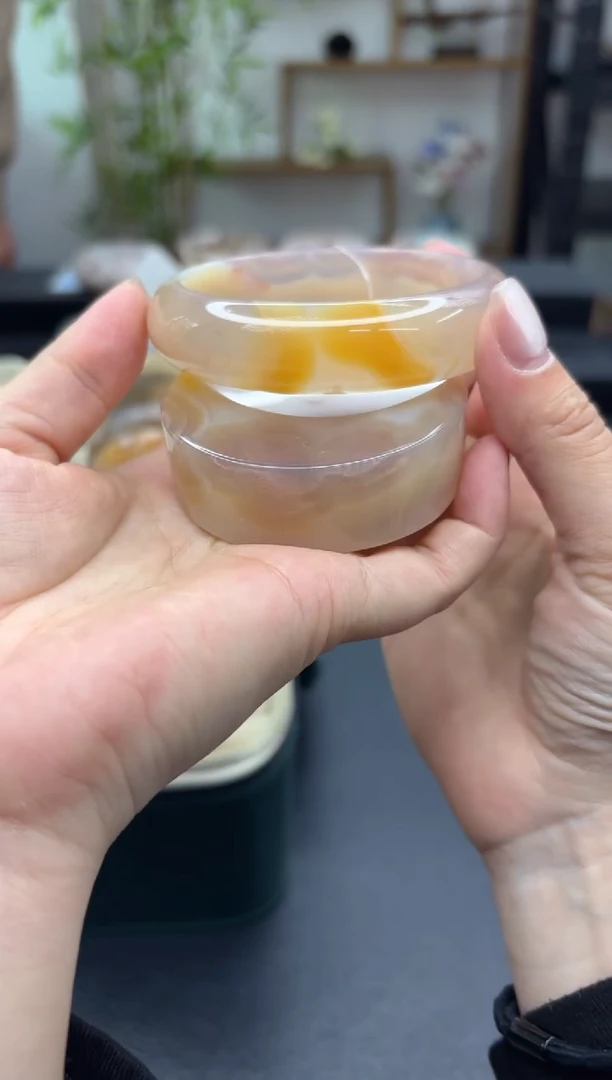 【闪购商品】石英质玉手镯未镶嵌C803(61圈赠送镯心)