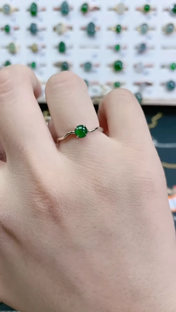 翡翠戒指银S925镶嵌天然翡翠