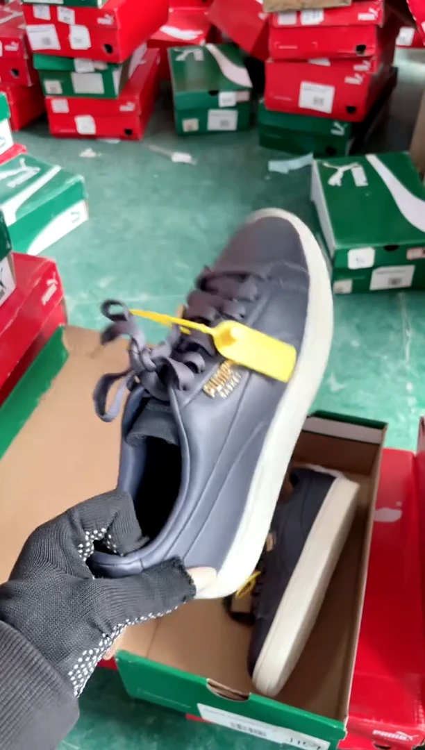 彪马时尚休闲运动鞋35.5M  T24