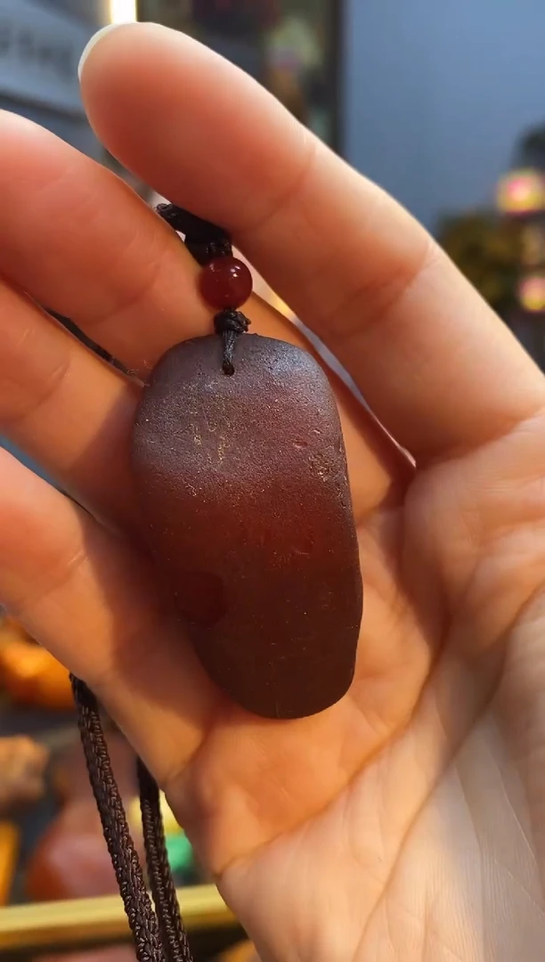 琥珀颈饰未镶嵌吊坠