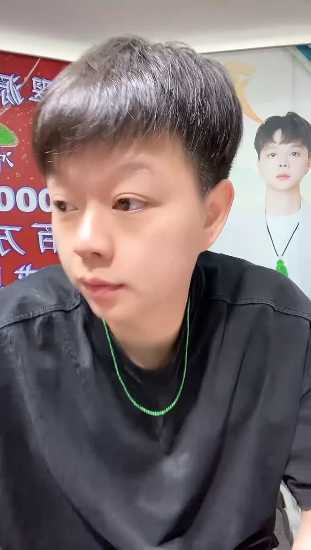 吊坠(不含链)未镶嵌翡翠多样性发货不含链其一