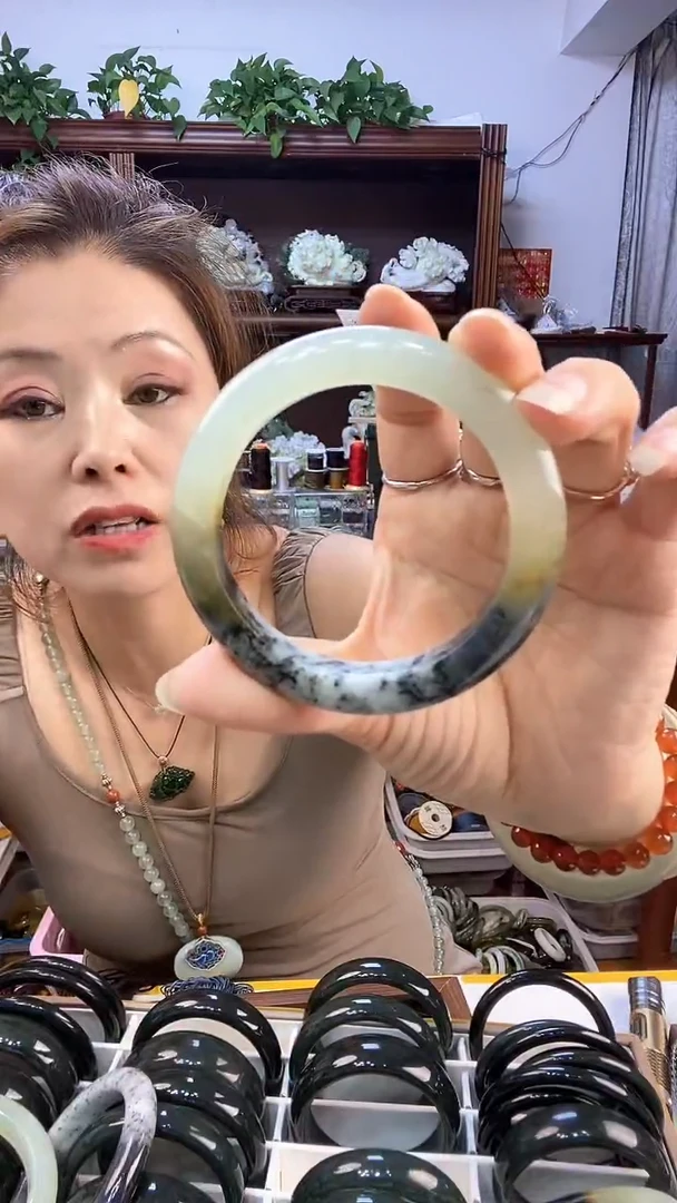 蛇纹石玉未镶嵌手镯60-3兰*多样性发货其中之一