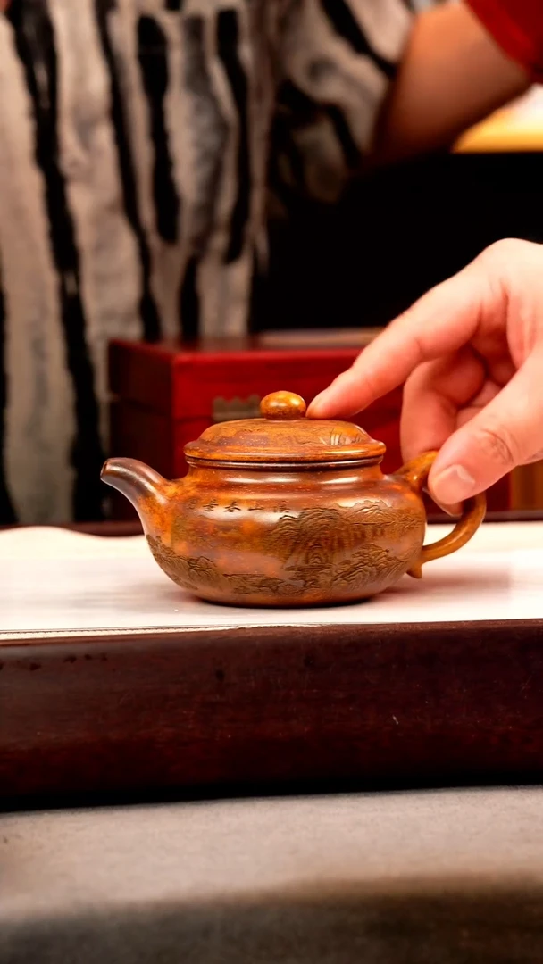 茶壶紫砂龙骨金砂 仿古 刻绘