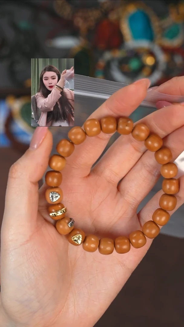 【闪购商品】猴头核桃手串111111111111