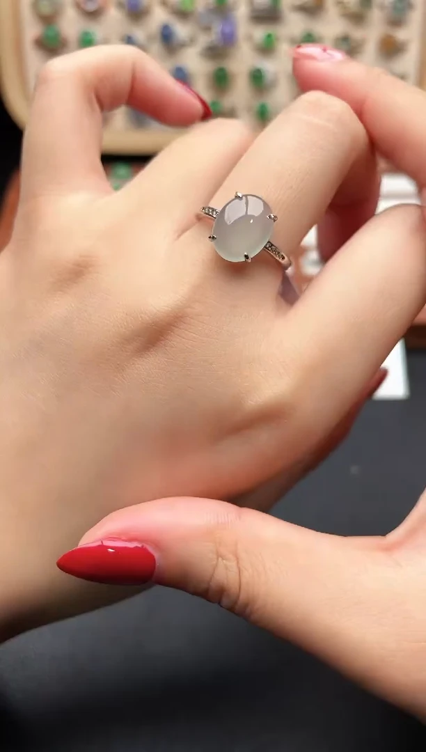 银S925镶嵌戒指翡翠一物一证一礼盒