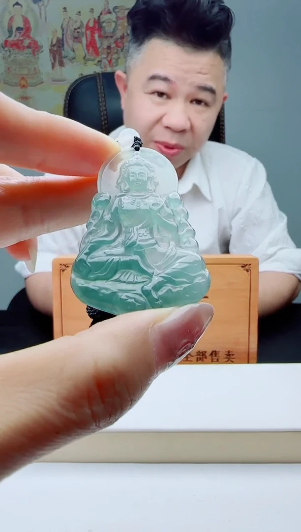 颈饰未镶嵌翡翠多样性发其一