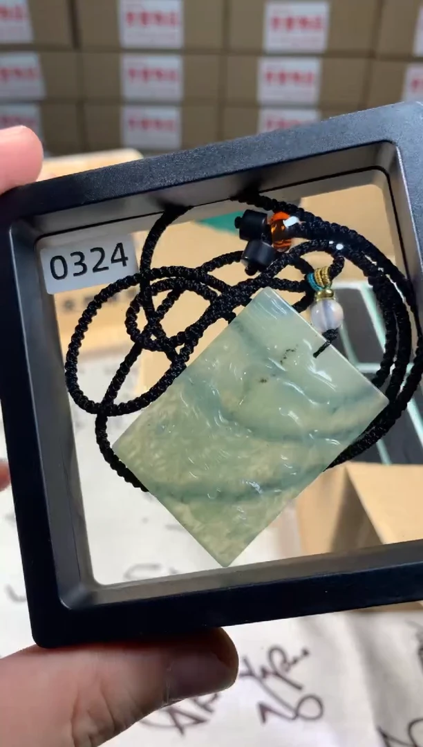 未镶嵌蛇纹石玉颈饰岫玉吊坠 天然岫玉 男女同款 带绳 无盒