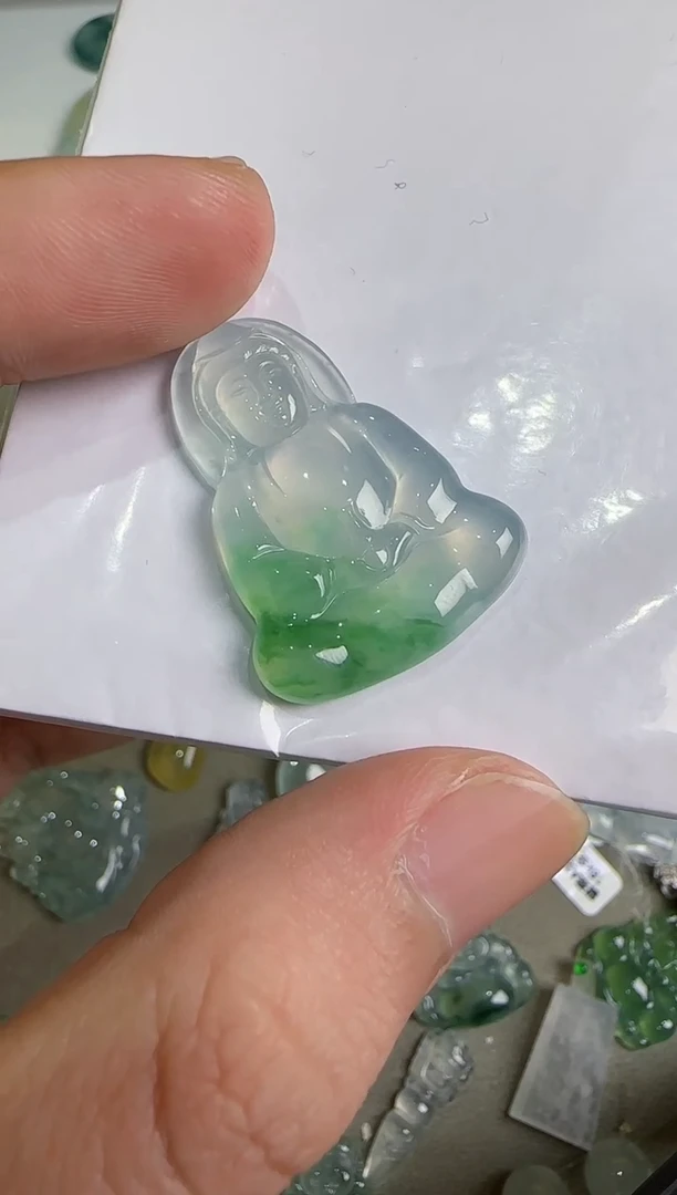 吊坠(不含链)未镶嵌翡翠.