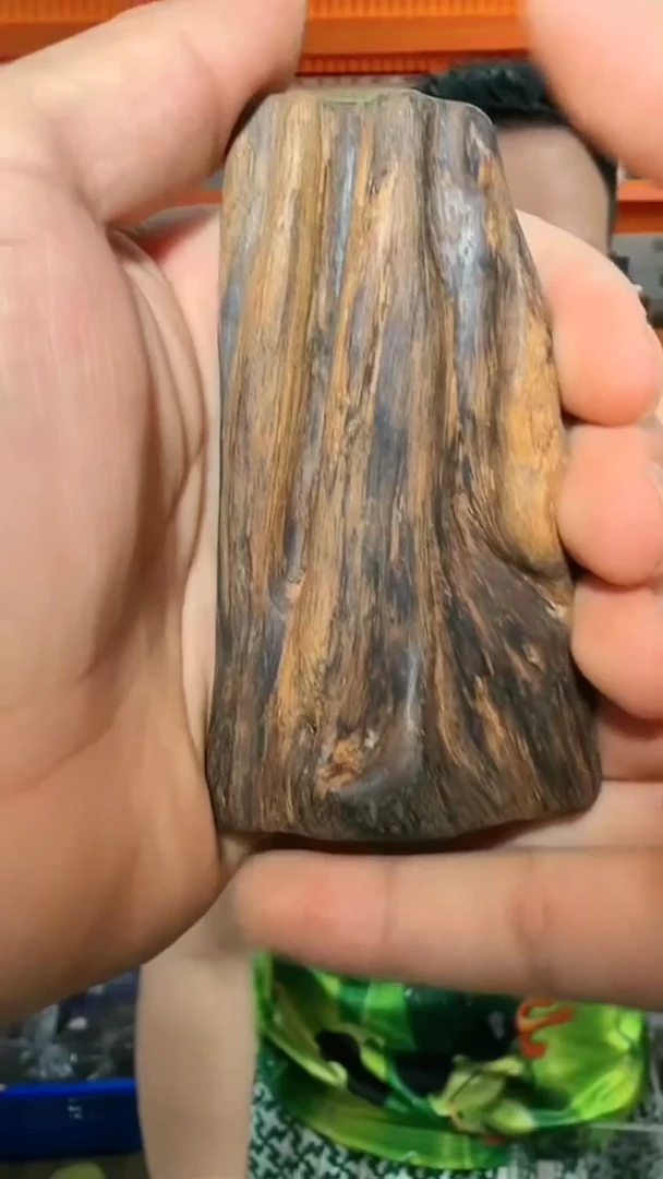 沉香手把件389号多样性发一