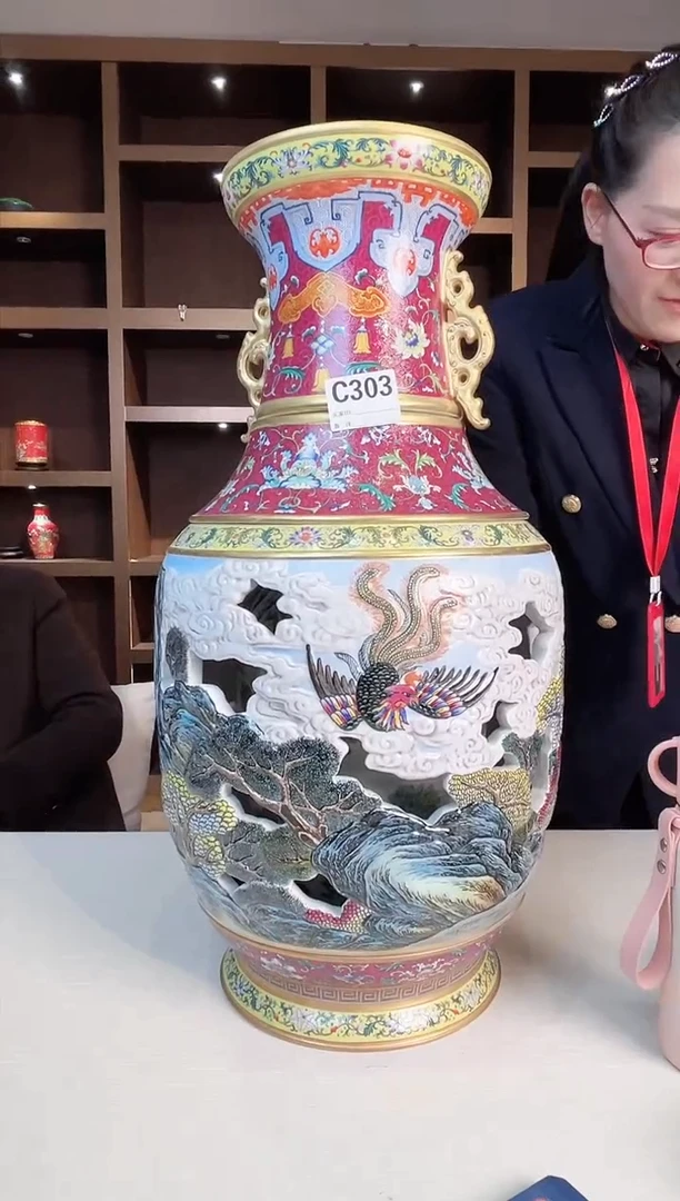 【闪购商品】瓶镂空有凤来仪转心瓶303